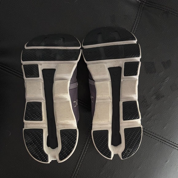 On Running: Cloudflyer 4 - Picture 3 of 5